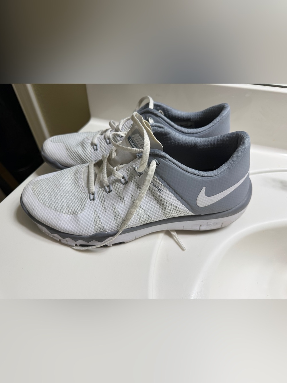 Nike Mens 9 Free Trainer 5.0 V6 White Grey Flywire Running Cross Training Shoes